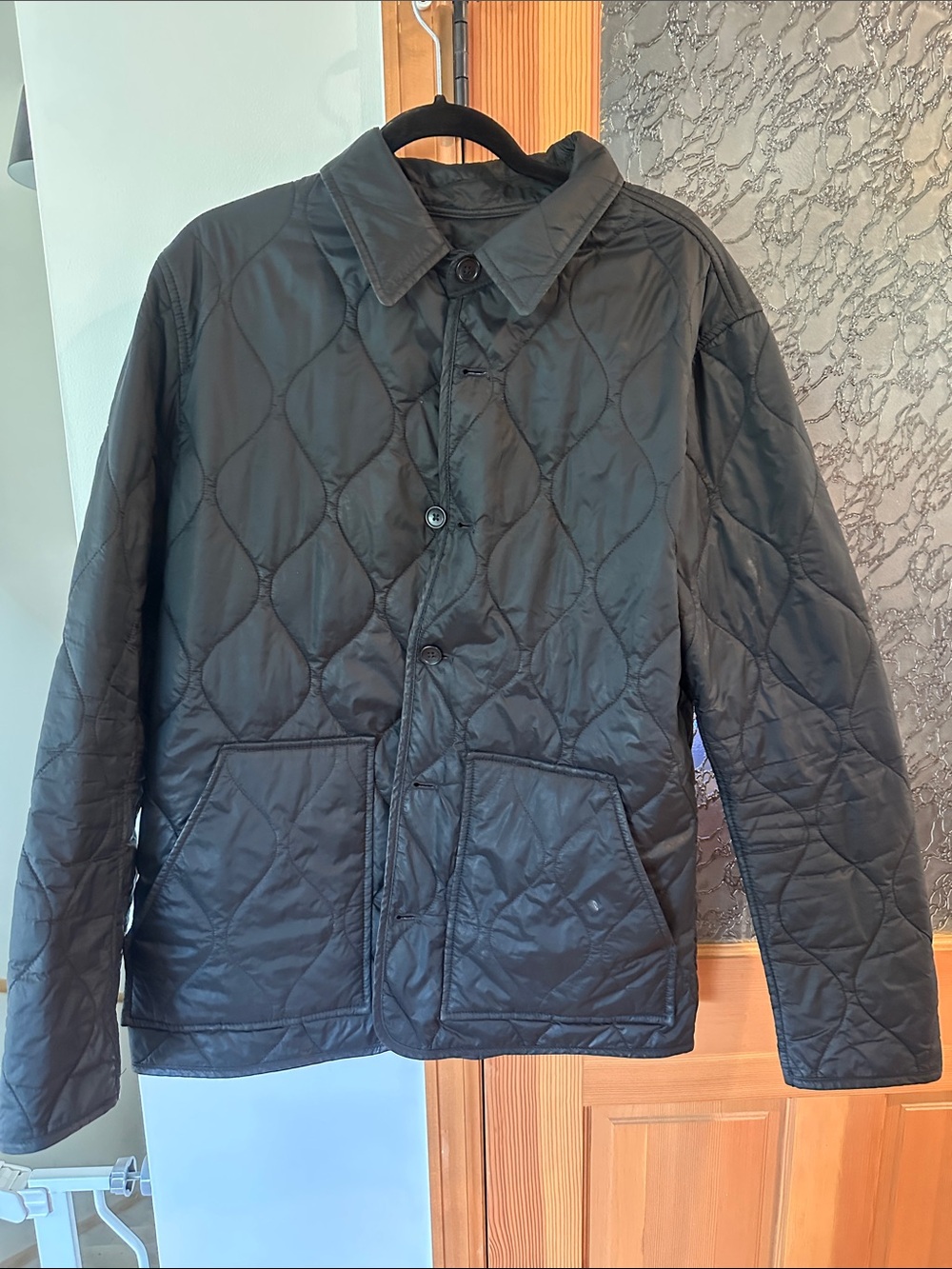 Banana Republic Black Quilted Lightweight Shirt Jacket